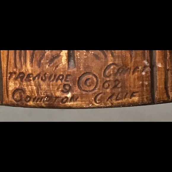 Vintage Flour Storage Contianer - Picture 8 of 8